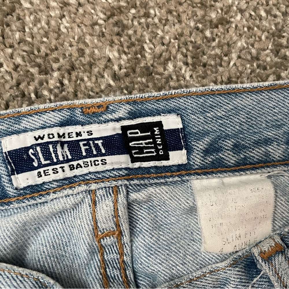 Vintage Gap Light Wash Jeans - Picture 4 of 6